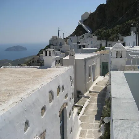 Chroma Serifos Town